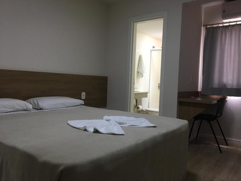 Hotel Paris Куритибанус Экстерьер фото